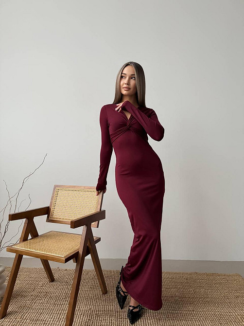 Стильне жіноче плаття максі з вирізом на грудях мікродайвінг Бордо, 46-48 Одеса - фото 6