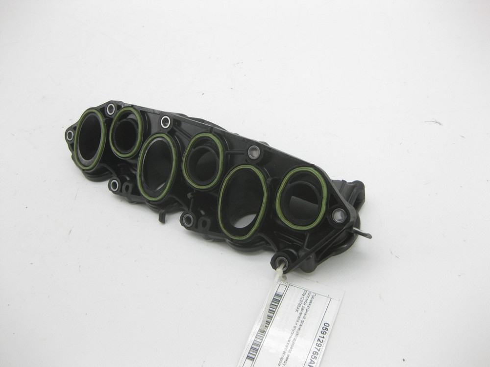 VAG  059129765AK Проміжний фланець/повітропровід між лівою головкою двигуна та впускним колектором Одеса - фото 3