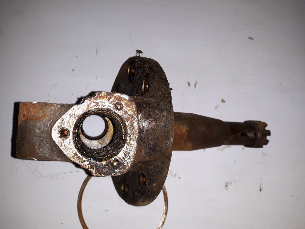 Кулак поворотний (цапфа) правий ГАЗ-51, ГАЗ-52. 51-3001012 Харків - фото 1