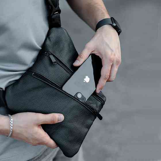 Чоловіча чорна шкіряна сумка-месенджер Шкіряний чоловічий месенджер чорний Київ