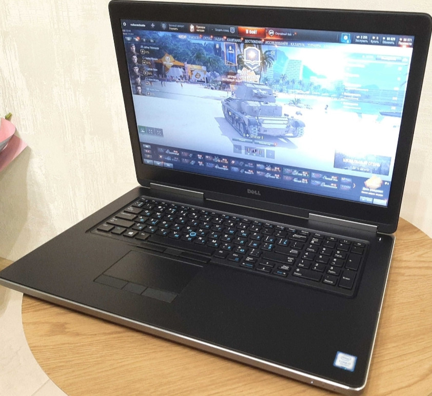 Ноутбук DELL 17