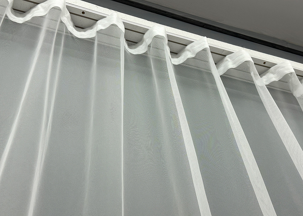 Тюль VR-Textil 1696т Грек-сетка с вышивкой и люрексом Молочный с бирюзовым 300х270 см (42-0737) Киев - изображение 8