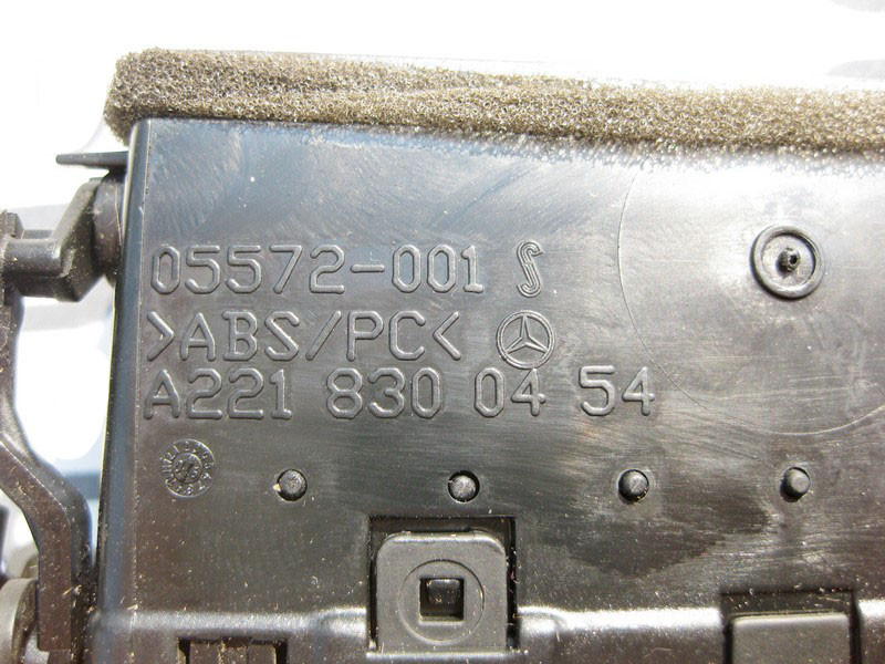 Mercedes-Benz  A2218300454 9116 Вентиляційний дефлектор у правій стійці "B" чорний Одесса - изображение 3