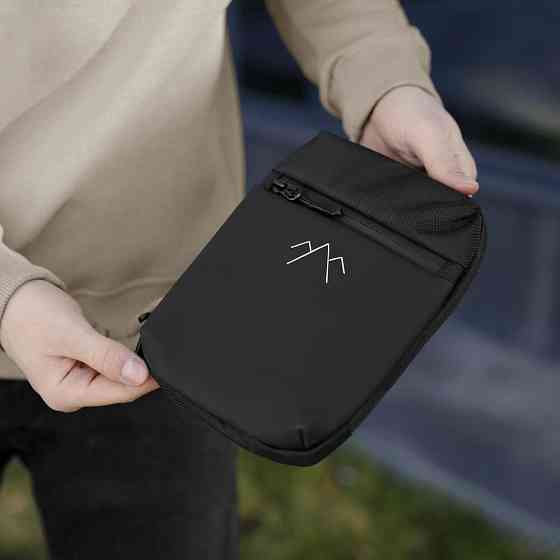 Мужская черная сумка с карманами с застежкой Pobedov Vertical Киев