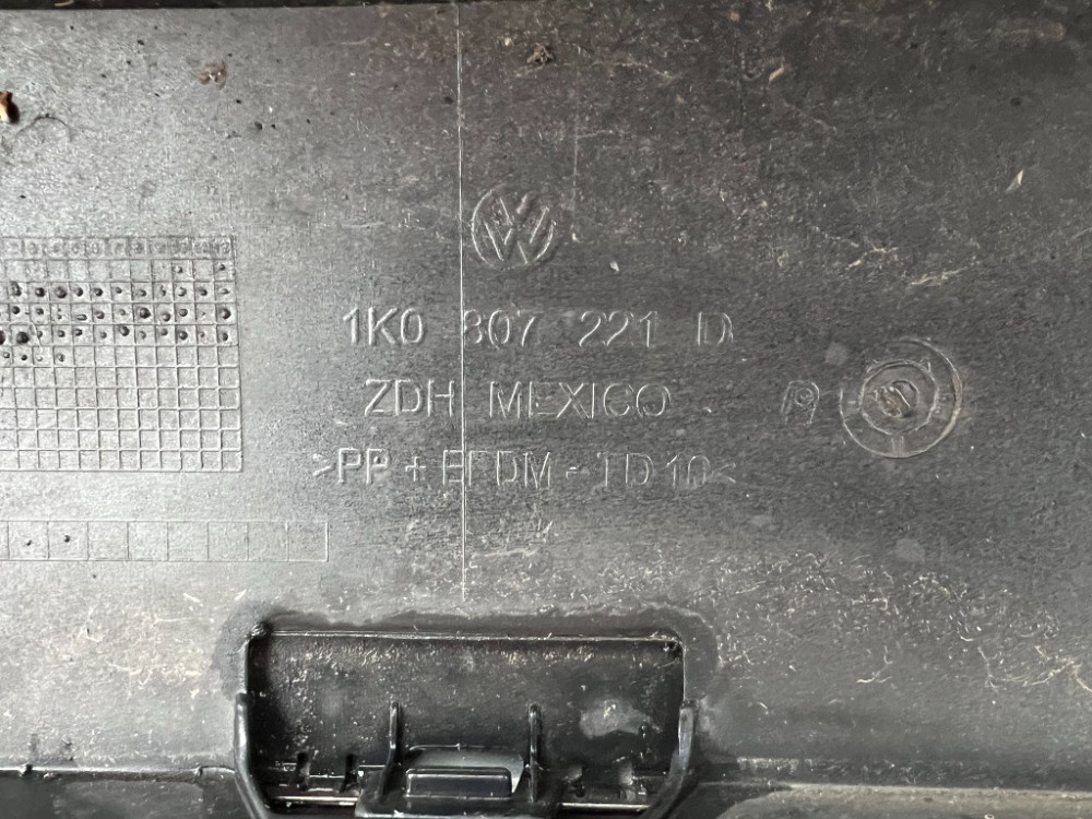 Бампер передній VW Golf 5 2003-2008 універсал Ковель - изображение 5