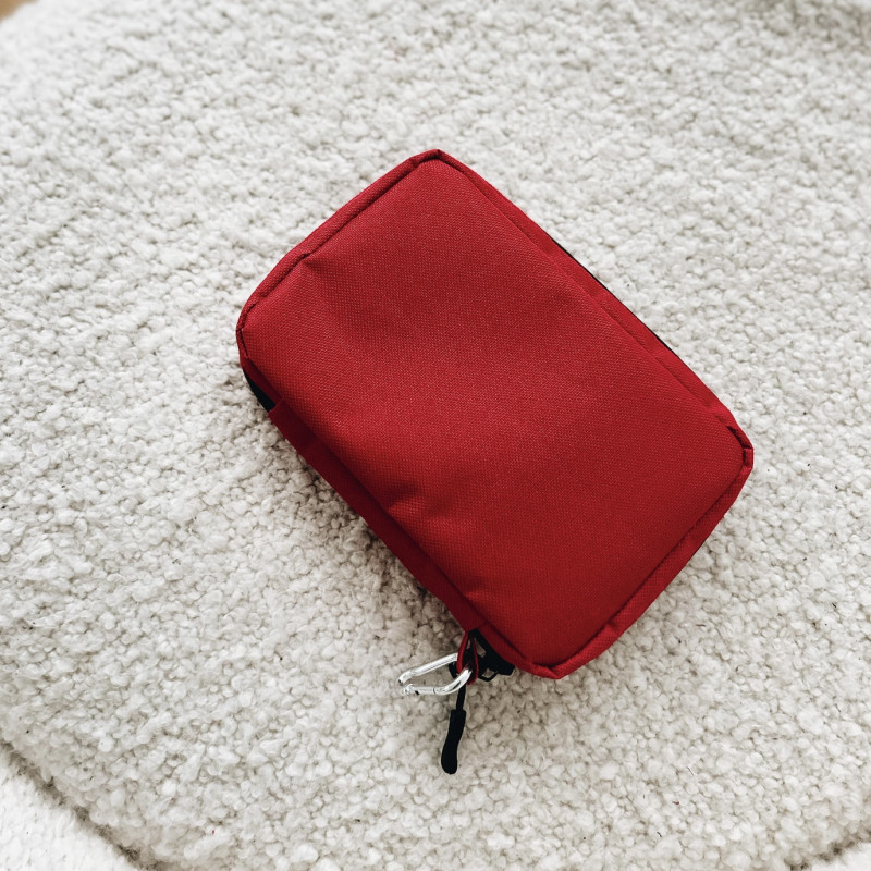 Дорожній органайзер для заряджання 18x12x3,5 см (Червоний) Суми - фото 1
