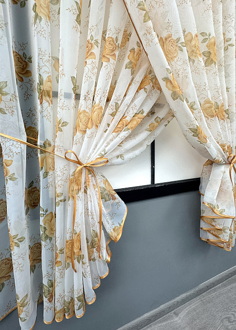 Кухонні шторки VR-Textil № 101к з підв'язками Білий з помаранчевим 320х170 см (52-1209) Київ - фото 3