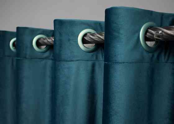 Комплект штор на люверсах VR-Textil Бархат № 1662ш Мурена 150х280 см 2 шт (37-0223) Киев