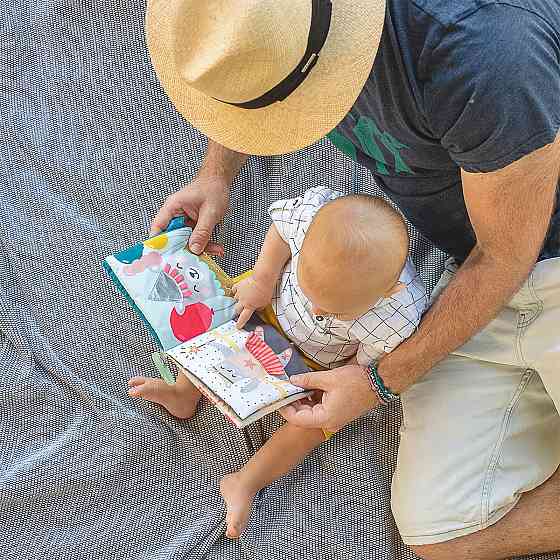 Розвиваюча книжка для візочка - Що вдягне ведмедик Пол Дніпро