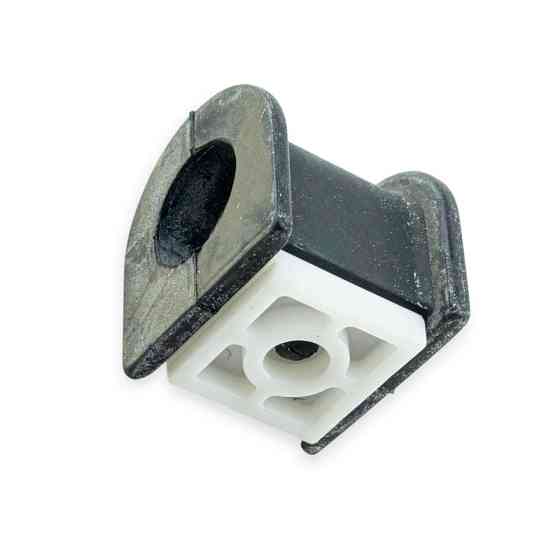 Втулка передня Toyota Avensis T22 (97-03) (d-24 мм) стабілізатора Мукачево