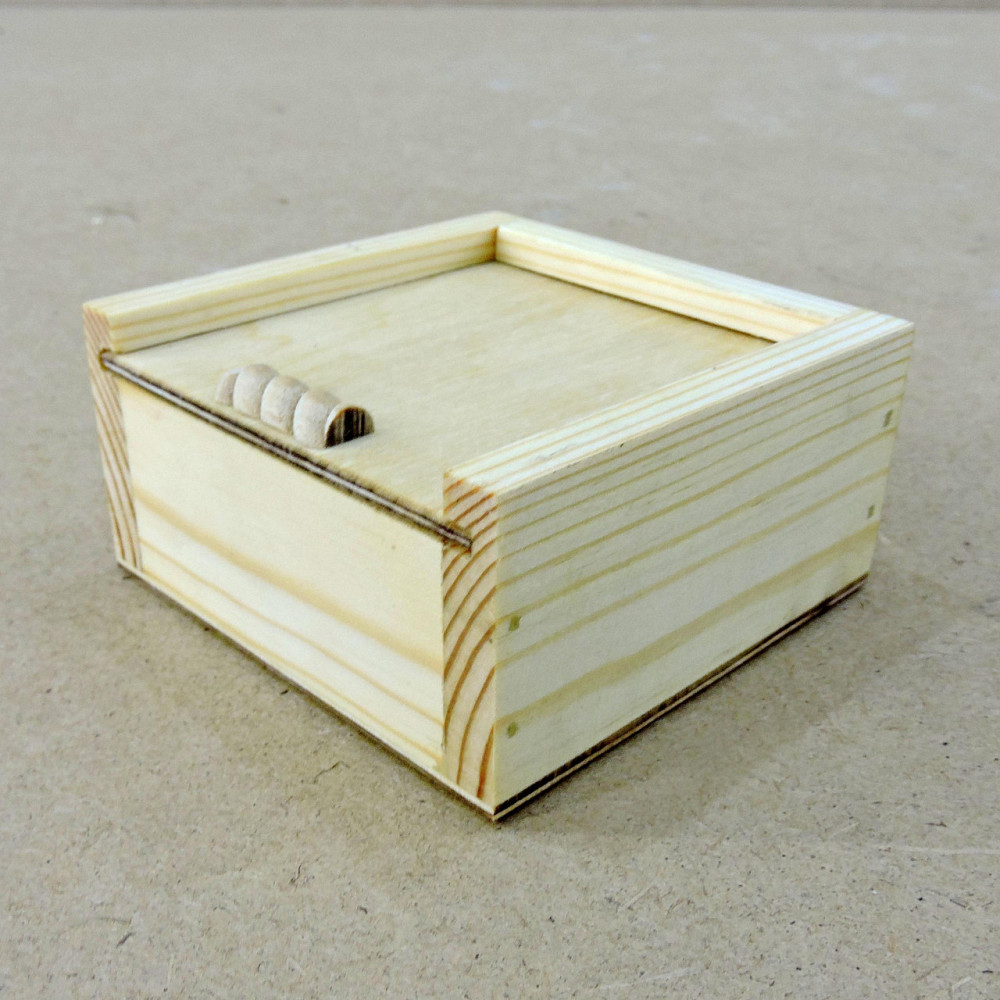 Подарочная коробка 