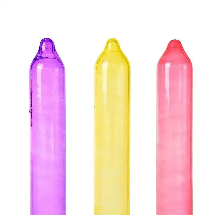 Презервативи Holographic Recare Fruit Flavour Condoms 3 шт, аромати: м'ята, банан, полуниця Львов - изображение 2