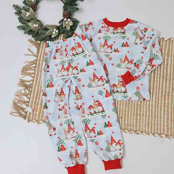 Хлопковая новогодняя детская пижама с гномами (свитшот + штаны) 128 Каменец-Подольский