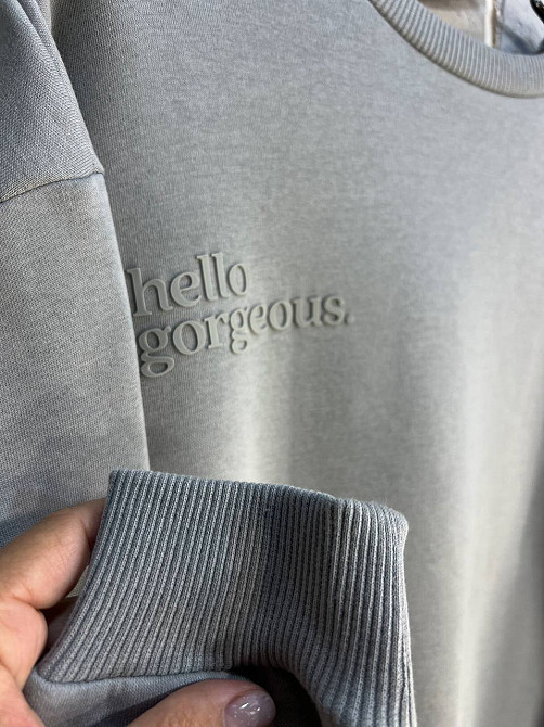 Свитшот женский Pepper mint 24-15 оверсайз удлиненная надпись впереди утепленный флис, серый, M Киев - изображение 12