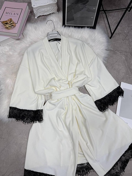Женский домашний халат на запах велюр с кружевом Молочный, Oversize 42/46 Одесса - изображение 2