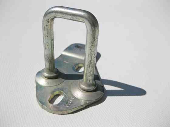 Mercedes-Benz  A2039230132 Вушка - петля замка 2-го ряду сидінь зліва C-Class S203 CLC Sportcoupe C203 B-Class W245 A-Class W169 Одесса