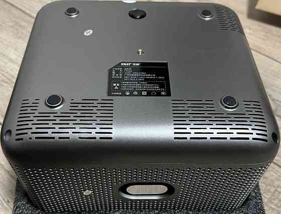 Мультимедійний проектор Full HD на Android. Київ