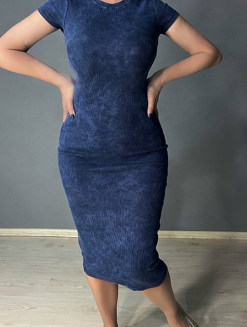 Платье женское MMC 240032 средней длины футболкой вареное тай-дай в рубчик, темно-синий, one size Киев - изображение 4