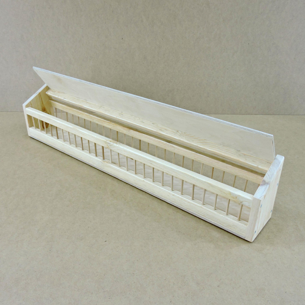 Деревянная кормушка для голубей 