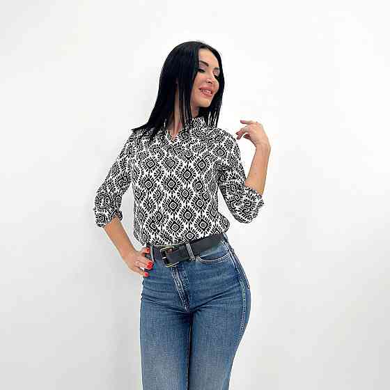 Жіноча блузка з принтом "Marocco" оптом | Норма і батал | Розпродаж моделі Білий, 50-52 Київ