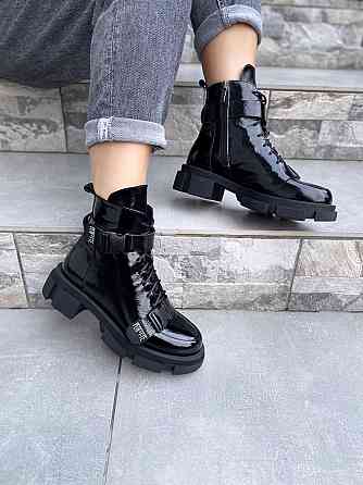 SOTHBY'S Жіночі черевики Sothby 's чорні шкіра лакована висота 14см (4197) Коломыя