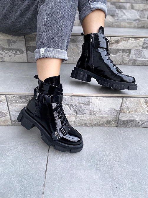 SOTHBY'S Жіночі черевики Sothby 's чорні шкіра лакована висота 14см (4197) Коломыя - изображение 6