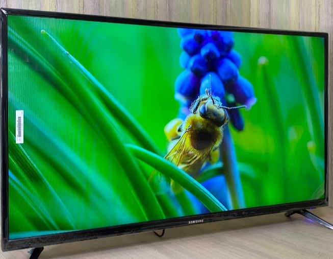 Тонкий Телевизор: Samsung 34