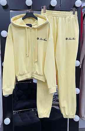 Жіночий стильний повсякденний костюм, двійка лакосту Ваніль, 44 Одеса