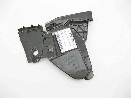 Mercedes-Benz  A1647330914 Кришка - кронштейн замка задніх лівих дверей GL X164 Одеса