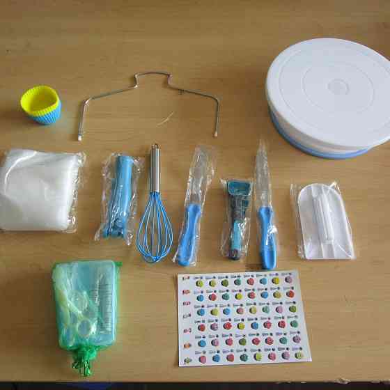 Набір для декору тортів і кексів 72 шт з підставкою Київ