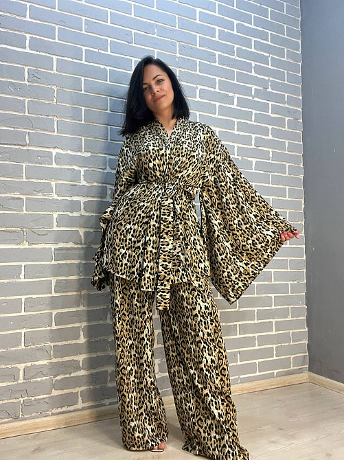 Костюм жіночий My fashion 1675 кімоно з поясом широкі брюки на резинці леопардовий принт one size коричневий, коричневий, one size Київ - фото 6