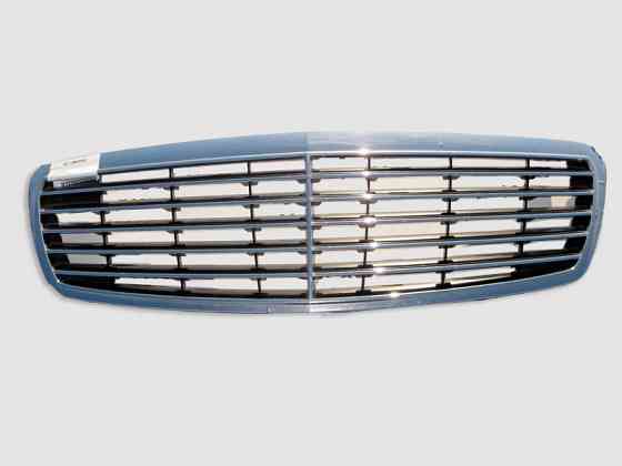 Mercedes-Benz  A2118800583 9040 Решітка радіатора, відшарувався хром зліва 2см. E-Class W211 Одеса