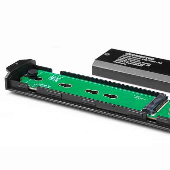 Корпус для M.2 NVME/SATA SSD CHIEFTEC CEB-M2C-TLE, aluminium,USB 3.2 Gen2 Type-C, Black, RETAIL Винница