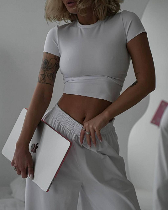 Женский базовый костюм двойка: футболка и штаны микродайвинг Одесса - изображение 5