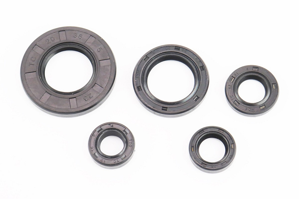 Сальники к-кт 5шт (10x18x5; 12x18x5; 12x21x4; 20x30x4,5; 20x38x5) двигуна Київ - фото 1