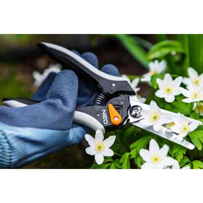 Секатор Neo Tools площинний, d різу 6мм, 210мм, 184г (15-208) Вінниця