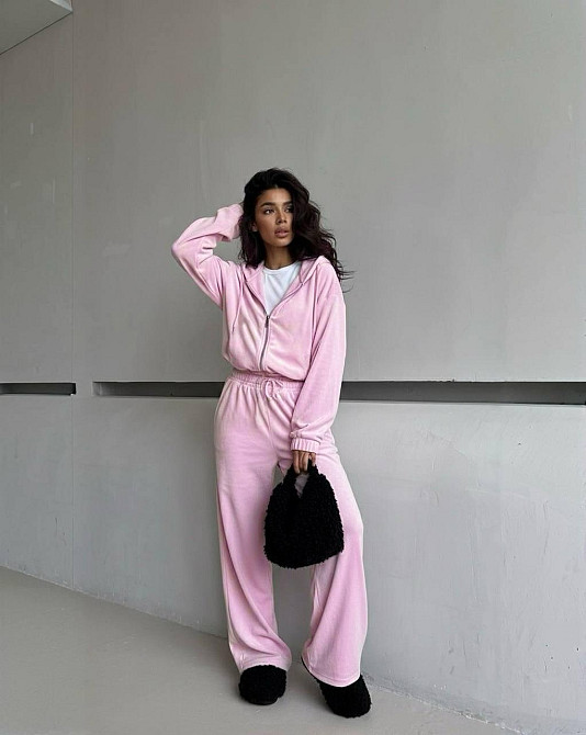 Женский повседневный трендовый велюровый костюм Одесса - изображение 1