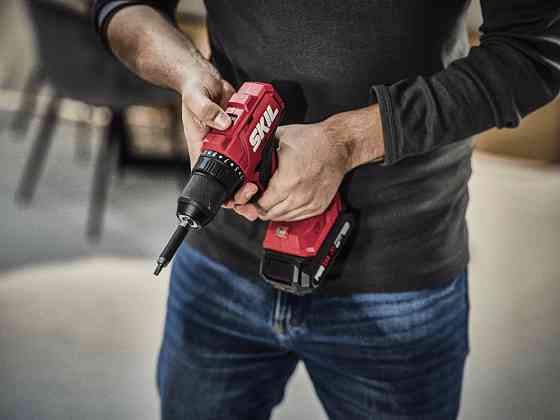 Дрель-шуруповерт аккумуляторный бесщеточный безударный, SKIL 3011 HB 11070100701 (2 аккумулятора 2,0 Ah, зарядное устройство, кейс) Одесса