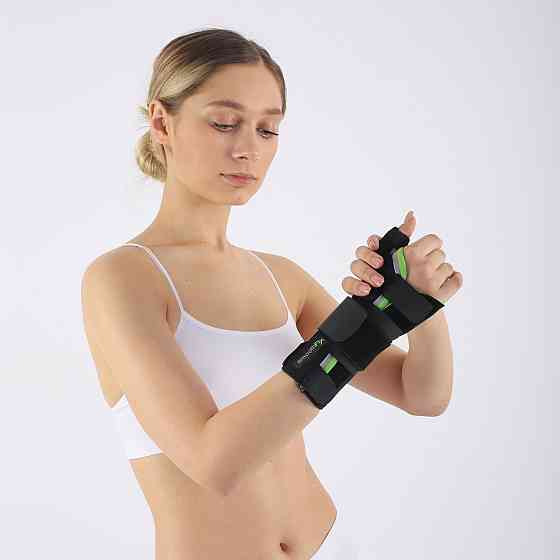 Бандаж для фіксації зап'ястя та великого пальця з металевою пластиною HS21, на ліву руку Розмір M Кам'янець-Подільський