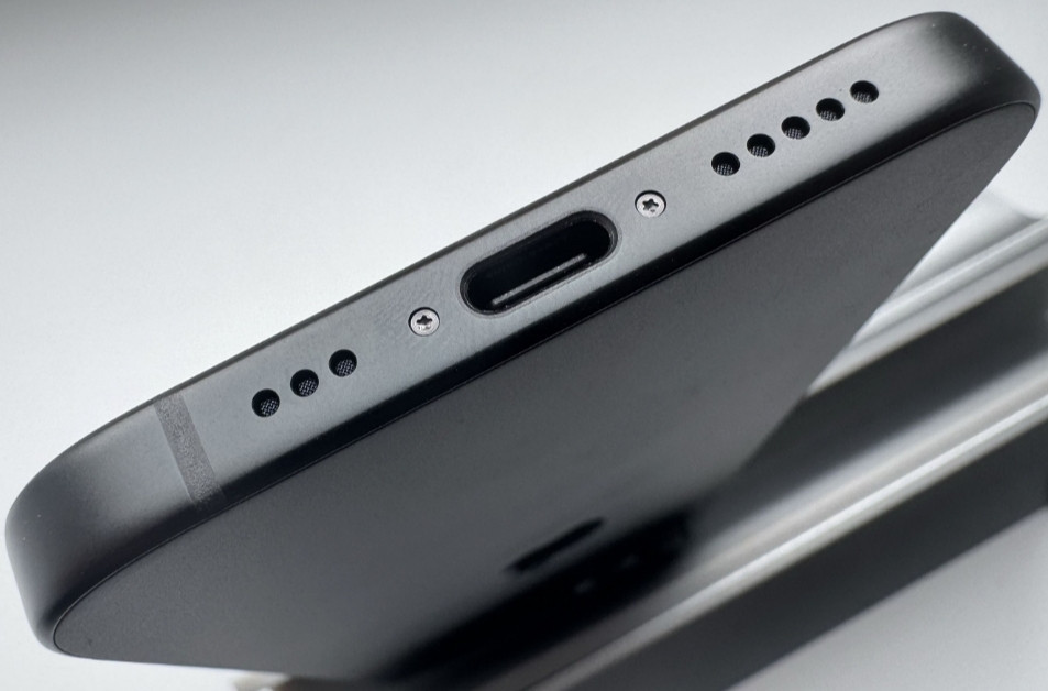 Айфон iPhone 15 512Gb. Black Neverlock 100% Київ - фото 4