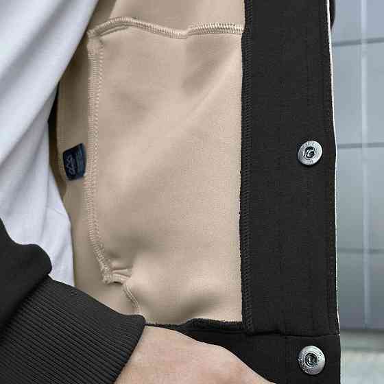 Кремовий чоловічий весно-осінній бомбер на кнопках Pobedov Blast Київ