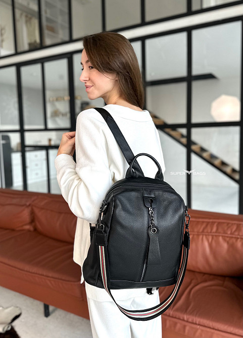 Шкіряний жіночий молодіжний рюкзак 23х30х13, сумка наплічна на кожен день, чорна Кам'янське - фото 8