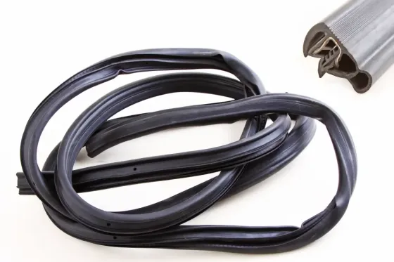 Уплотнитель багажника 2123 БРТ (385см) Винница