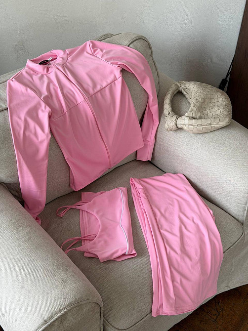 Женский повседневный костюм тройка: кофта топ и штаны из микродайвинга Розовый, 48/50 Одесса - изображение 9