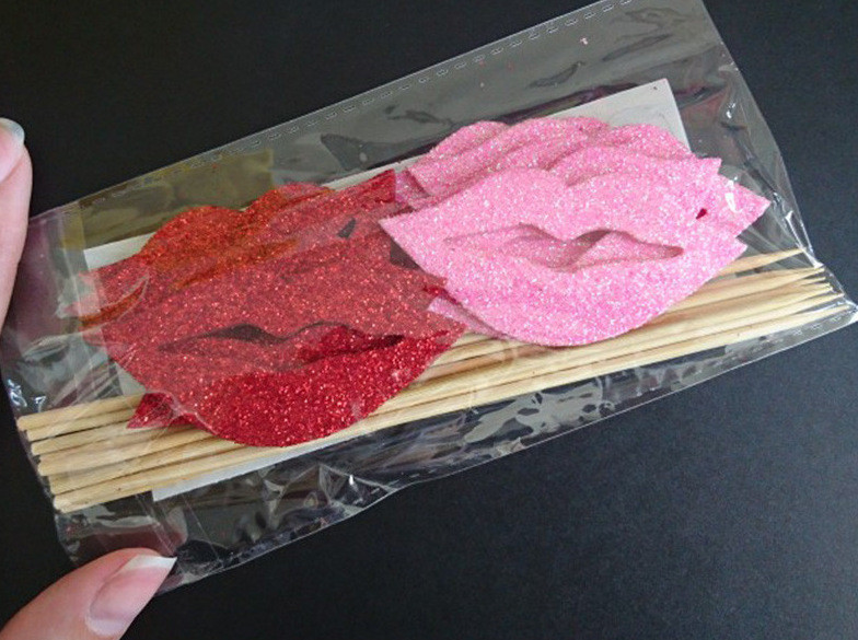 Фотобутафорія Губи 10 штук 75 на 35 мм червоно-рожевий Київ - фото 5