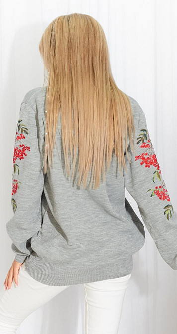 Свитер с красивой вышивкой (50-52) Киев - изображение 3