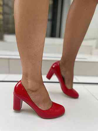 Туфлі жіночі YES MILE червоні еко-лак каблук 6см 36р. 37р. ( -1 1897) Коломыя