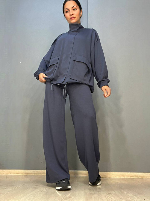 Костюм женский CREP 99231 ткань бифлекс кардиган на молнии наложеные карманы и брюки палаццо графит, графит, M Киев - изображение 12