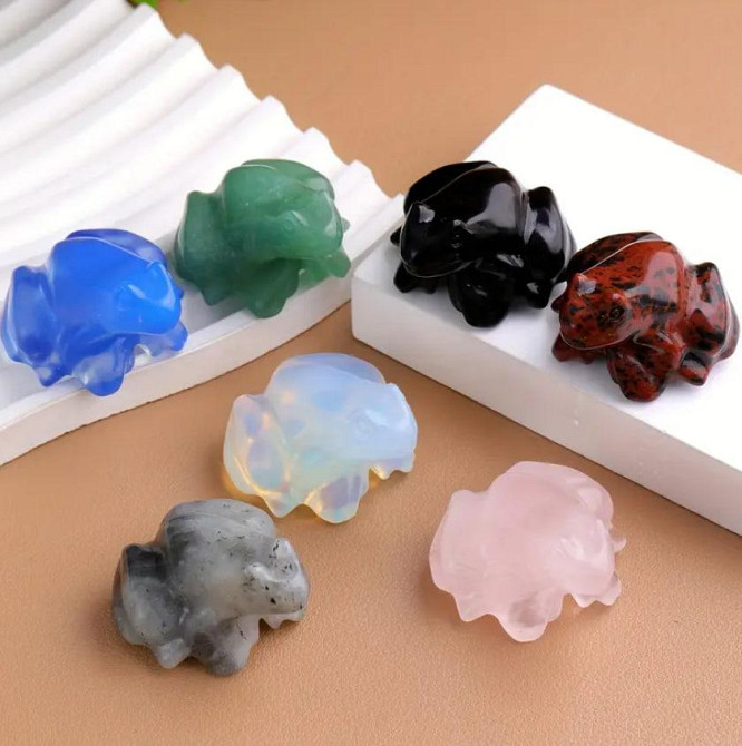 Жабка із натурального каменю блакитного опалу 40 мм, сувенір із блакитного опалу, оберіг із натураль Київ - фото 2