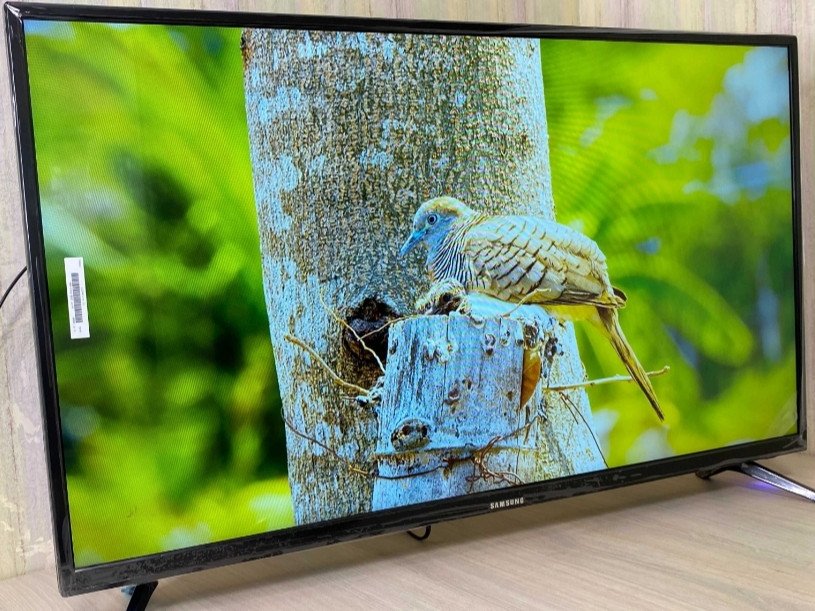 Телевізор Безрамний: 32" 4K HDR Smart TV, T2. Харків - фото 3